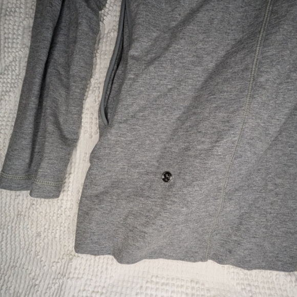 Lululemon║Heathered Grey Restore Wrap║Size 10 - Picture 7 of 8